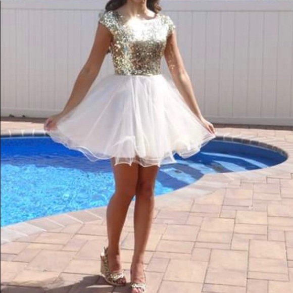 Gold sequin short prom dress - Picture 2 of 2